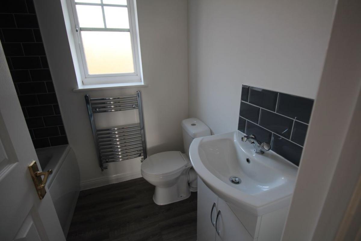 Image of 2 Bedroom Town House, Rymill Drive, Oakwood