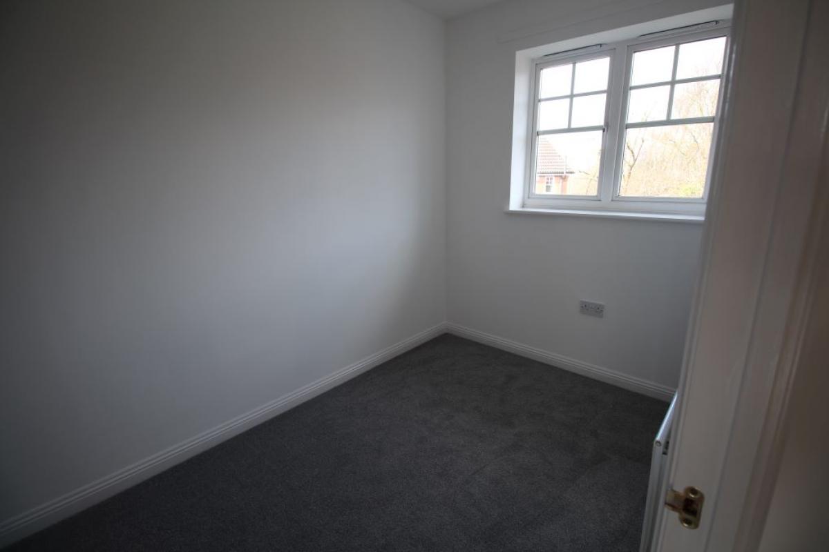 Image of 2 Bedroom Town House, Rymill Drive, Oakwood