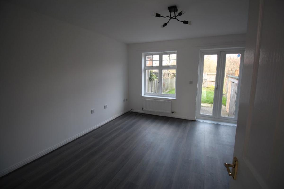 Image of 2 Bedroom Town House, Rymill Drive, Oakwood