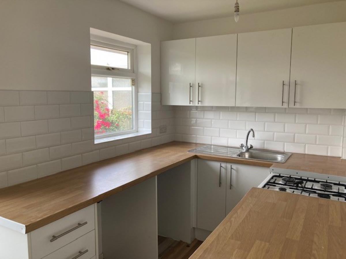 Image of 2 Bedroom Town House, Pinecroft Court, Oakwood