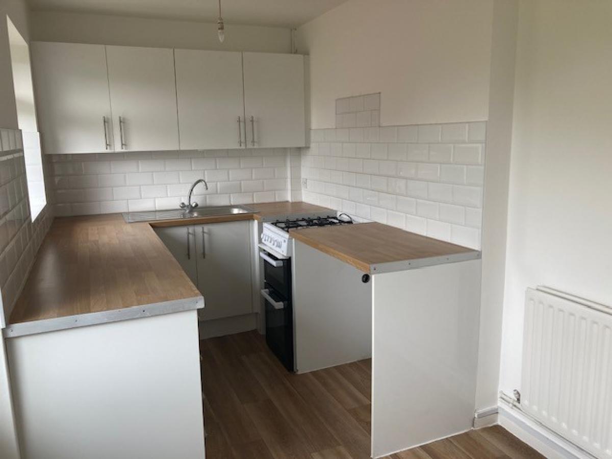 Image of 2 Bedroom Town House, Pinecroft Court, Oakwood