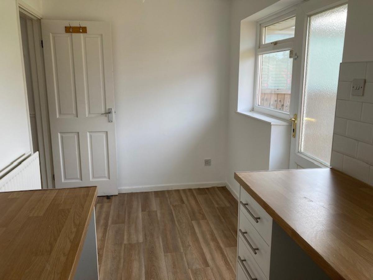 Image of 2 Bedroom Town House, Pinecroft Court, Oakwood