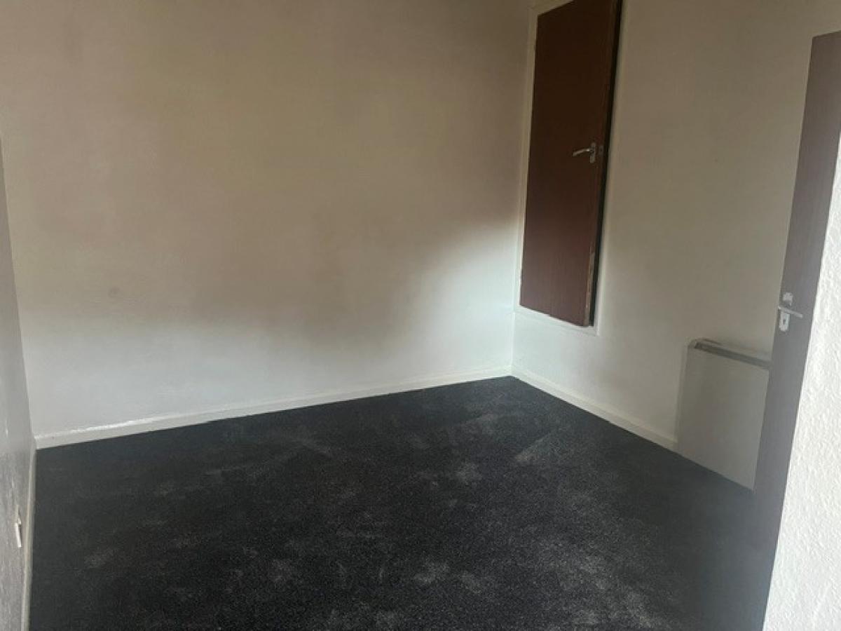 Image of 1 Bedroom Studio Flat, London Road, Wilmorton